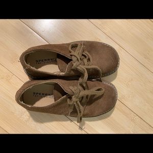 Boys Sperry Suede Shoes